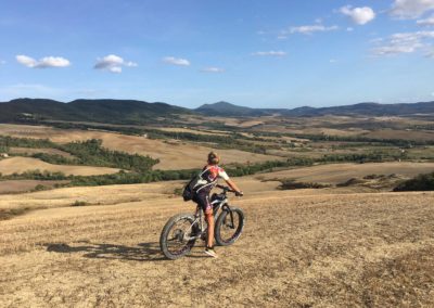 Would you like to visit Montepulciano with an e-bike?